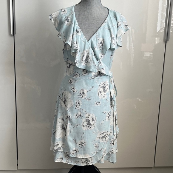 Free People NWOT Floral Ruffle Midi Wrap Dress in Light Blue and White, Size L - Picture 3 of 15